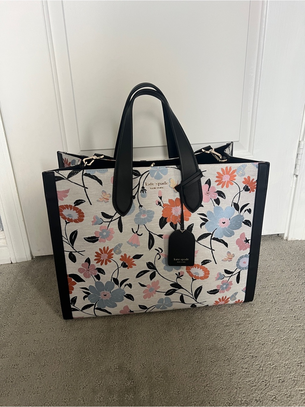 kate spade manhattan tote in white floral print